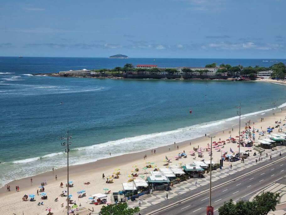 Front Ocean Copacabana 公寓 *